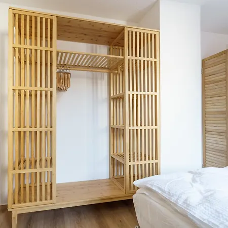 Ahorn, Wunderschoene, Neue Wohnungen, Ideal Fuer Ausfluege Ins Phantasialand, Staedte Koeln, Bruehl Und Bonn Oder Eifel Weilerswist