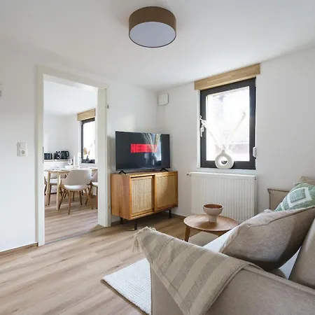 Ahorn, Wunderschoene, Neue Wohnungen, Ideal Fuer Ausfluege Ins Phantasialand, Staedte Koeln, Bruehl Und Bonn Oder Eifel * Weilerswist