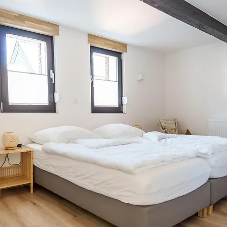 Ahorn, Wunderschoene, Neue Wohnungen, Ideal Fuer Ausfluege Ins Phantasialand, Staedte Koeln, Bruehl Und Bonn Oder Eifel