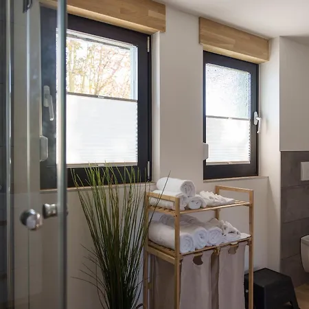 Appartement Ahorn, Wunderschoene, Neue Wohnungen, Ideal Fuer Ausfluege Ins Phantasialand, Staedte Koeln, Bruehl Und Bonn Oder Eifel Weilerswist