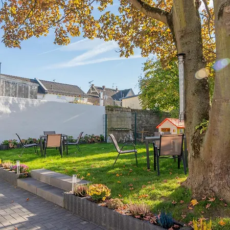Appartement Ahorn, Wunderschoene, Neue Wohnungen, Ideal Fuer Ausfluege Ins Phantasialand, Staedte Koeln, Bruehl Und Bonn Oder Eifel *