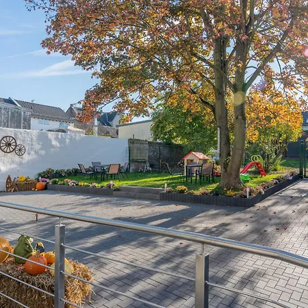 Daire Ahorn, Wunderschoene, Neue Wohnungen, Ideal Fuer Ausfluege Ins Phantasialand, Staedte Koeln, Bruehl Und Bonn Oder Eifel *