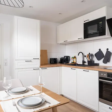 Ahorn, Wunderschoene, Neue Wohnungen, Ideal Fuer Ausfluege Ins Phantasialand, Staedte Koeln, Bruehl Und Bonn Oder Eifel Daire Weilerswist