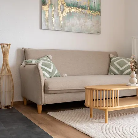 Ahorn, Wunderschoene, Neue Wohnungen, Ideal Fuer Ausfluege Ins Phantasialand, Staedte Koeln, Bruehl Und Bonn Oder Eifel