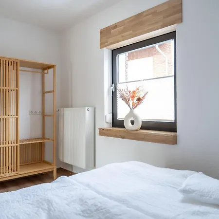 Appartement Ahorn, Wunderschoene, Neue Wohnungen, Ideal Fuer Ausfluege Ins Phantasialand, Staedte Koeln, Bruehl Und Bonn Oder Eifel Weilerswist