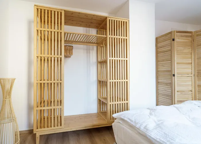 Ahorn, Wunderschoene, Neue Wohnungen, Ideal Fuer Ausfluege Ins Phantasialand, Staedte Koeln, Bruehl Und Bonn Oder Eifel Weilerswist