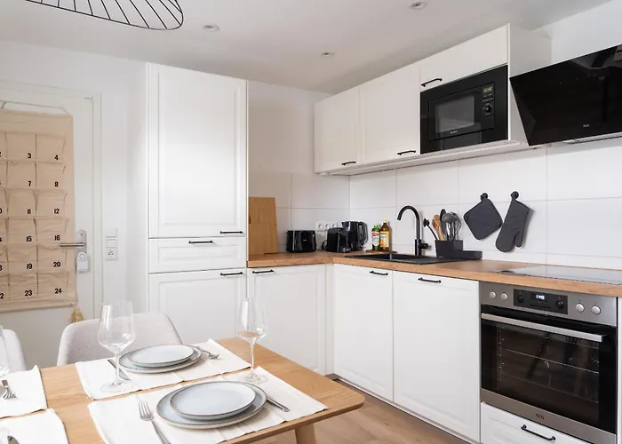 Ahorn, Wunderschoene, Neue Wohnungen, Ideal Fuer Ausfluege Ins Phantasialand, Staedte Koeln, Bruehl Und Bonn Oder Eifel شقة Weilerswist